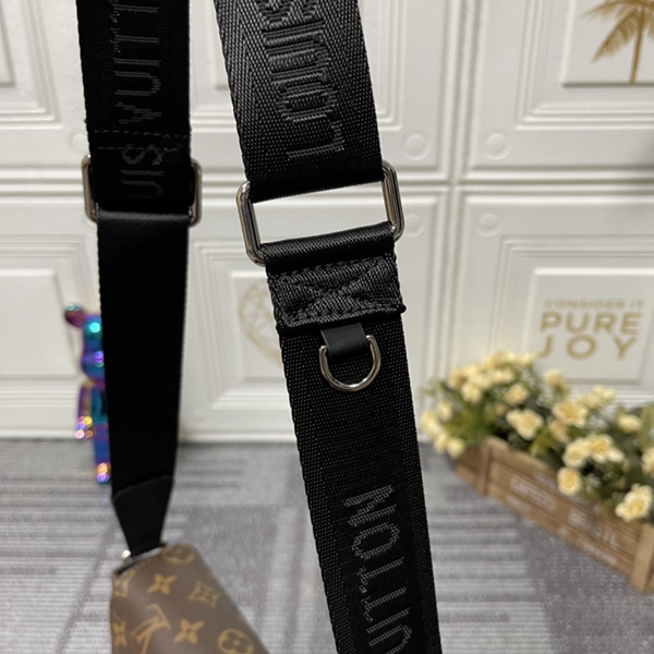 ルイヴィトンバッグ角部分ディテール